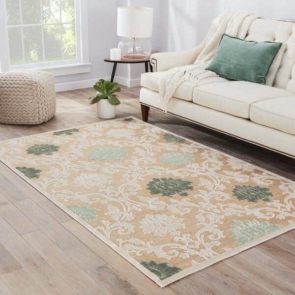 Charlton Home® Killebrew Damask Beige/Cream/Light Green Area Rug